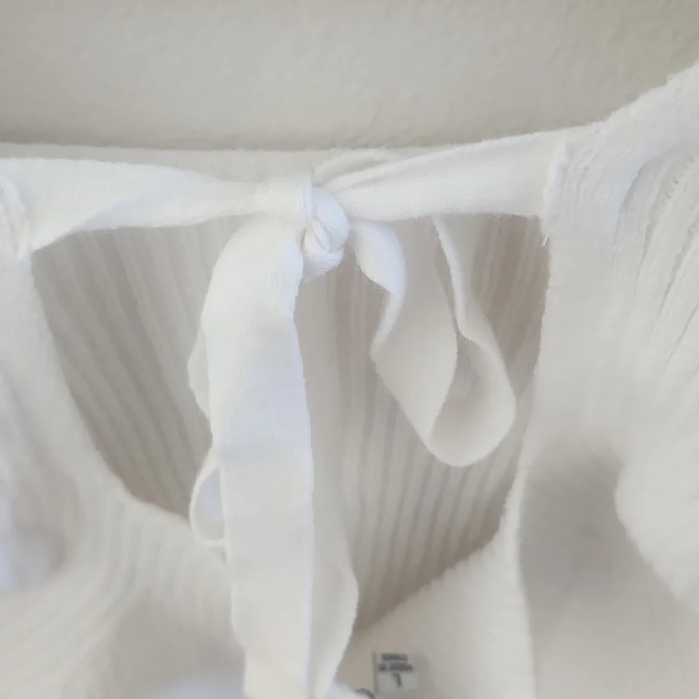 Kit + Sky White Ribbed Women's Top - Picture 4 of 5